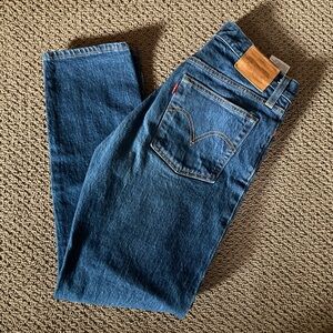 Levis Premium Wedgie Jean